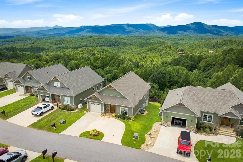 1386 River Club Ridge Lenoir, NC 28645