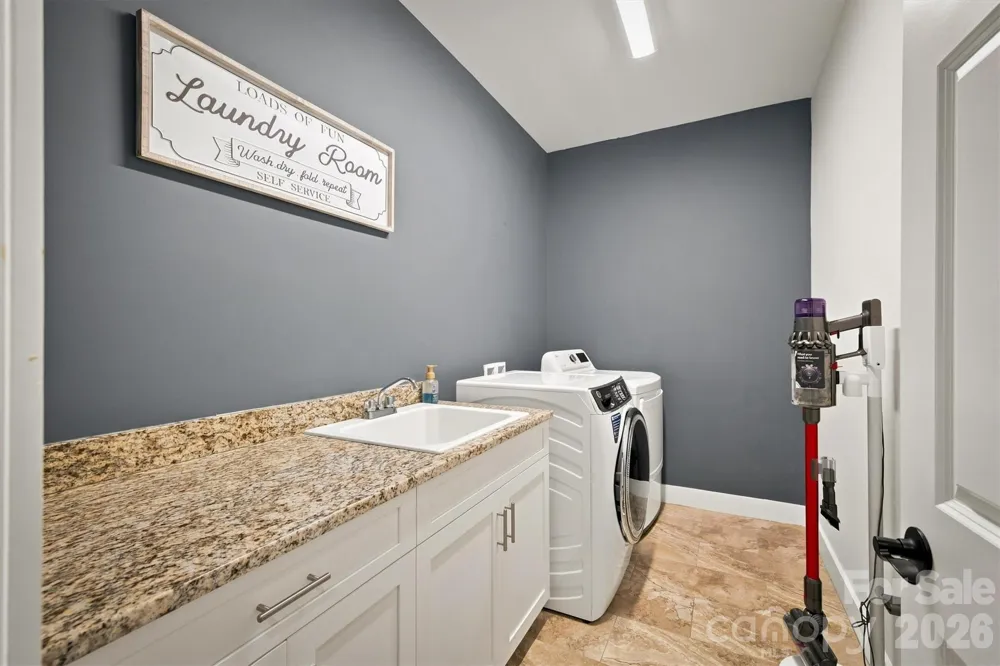 1386 River Club Ridge Lenoir, NC 28645