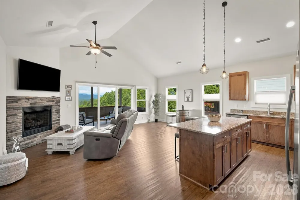 1386 River Club Ridge Lenoir, NC 28645