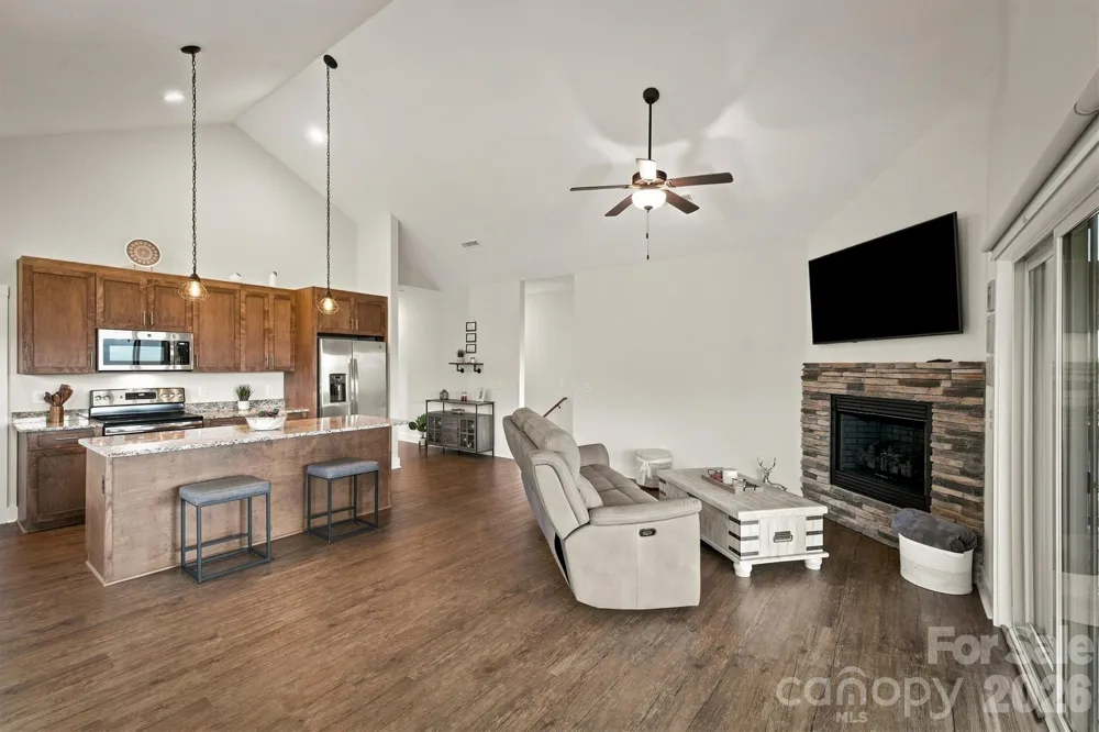 1386 River Club Ridge Lenoir, NC 28645