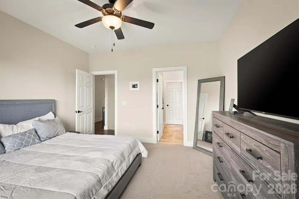 1386 River Club Ridge Lenoir, NC 28645