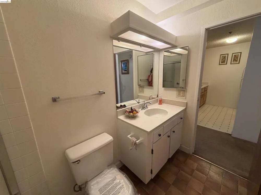 555 Pierce St #1021 Albany, CA 94706