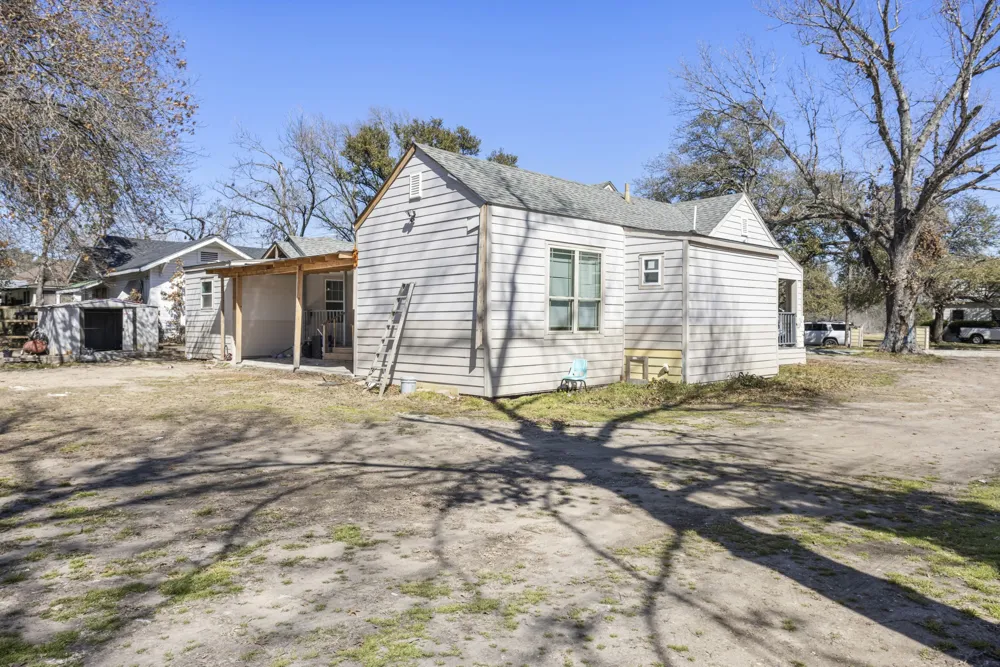 811 Ward Street Marlin, TX 76661
