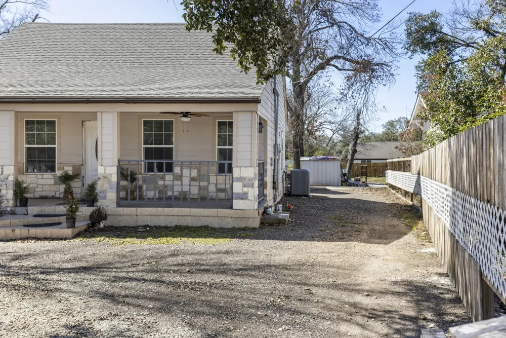811 Ward Street Marlin, TX 76661