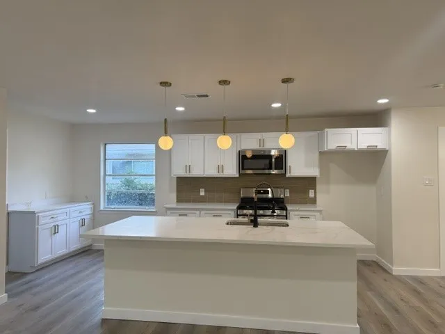 12911 Mitchwin Road Farmers Branch, TX 75234