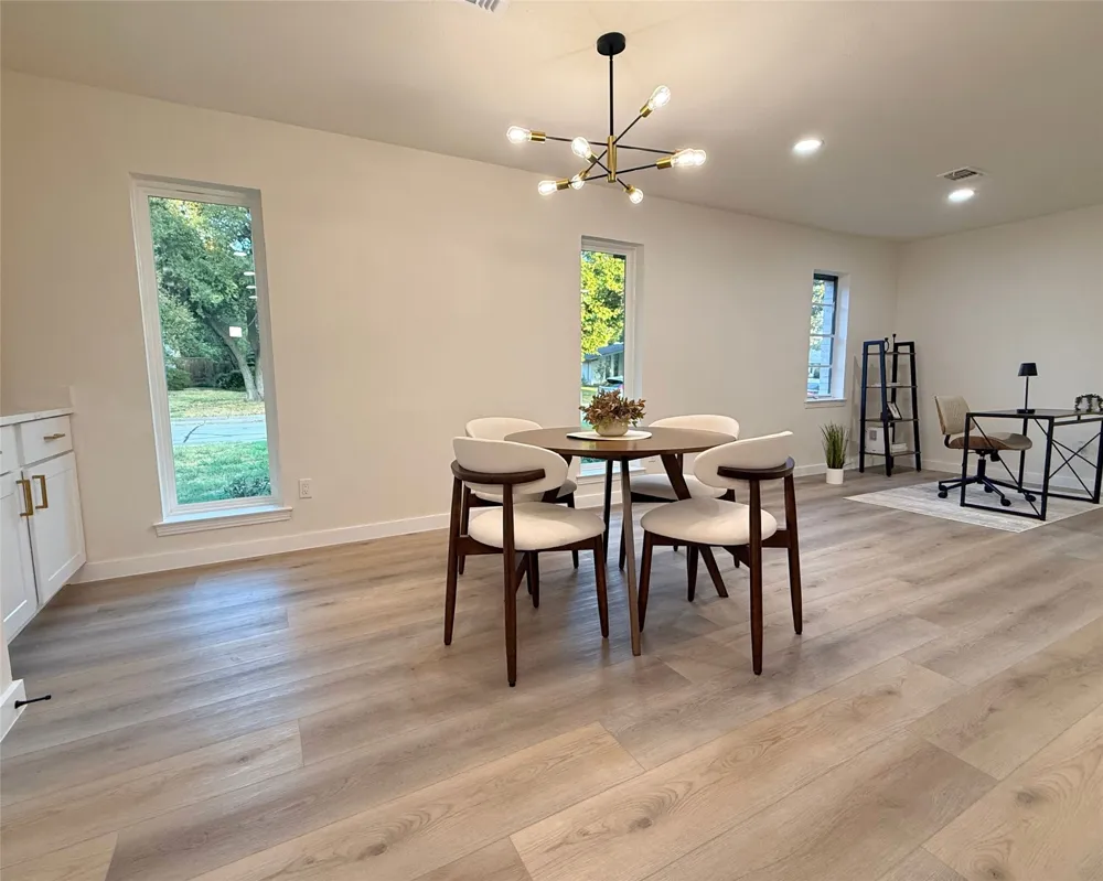 12911 Mitchwin Road Farmers Branch, TX 75234