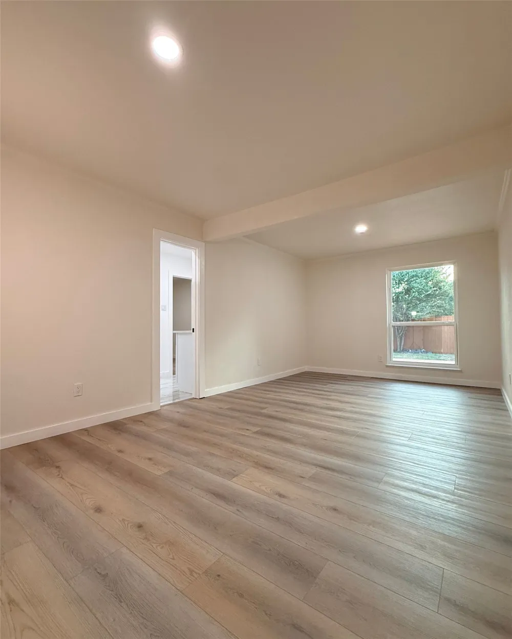 12911 Mitchwin Road Farmers Branch, TX 75234