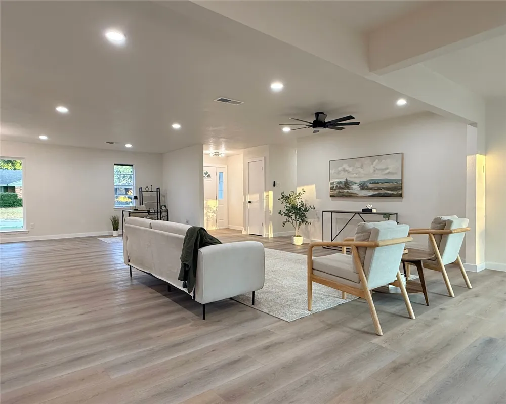 12911 Mitchwin Road Farmers Branch, TX 75234