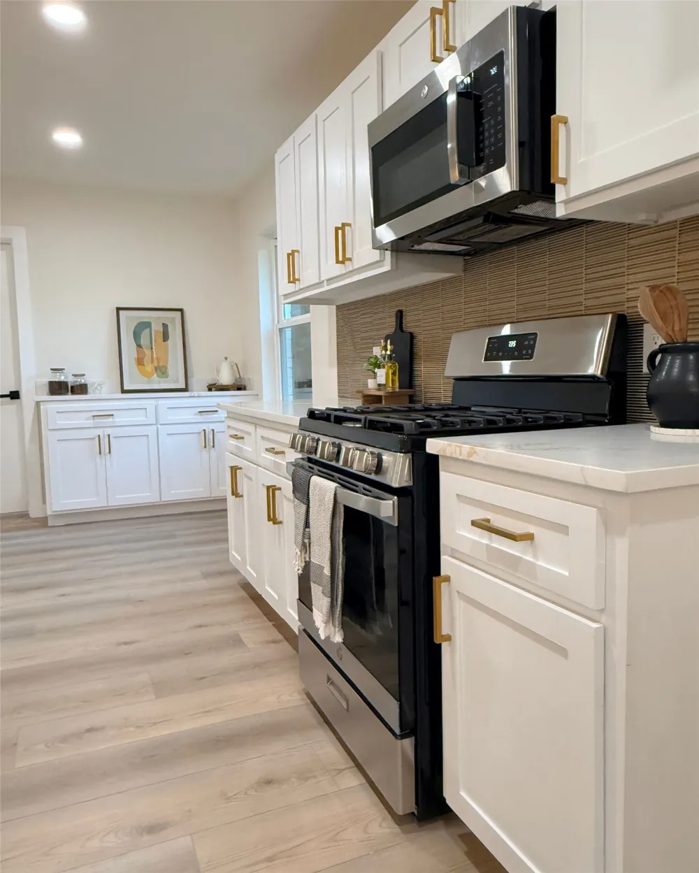 12911 Mitchwin Road Farmers Branch, TX 75234
