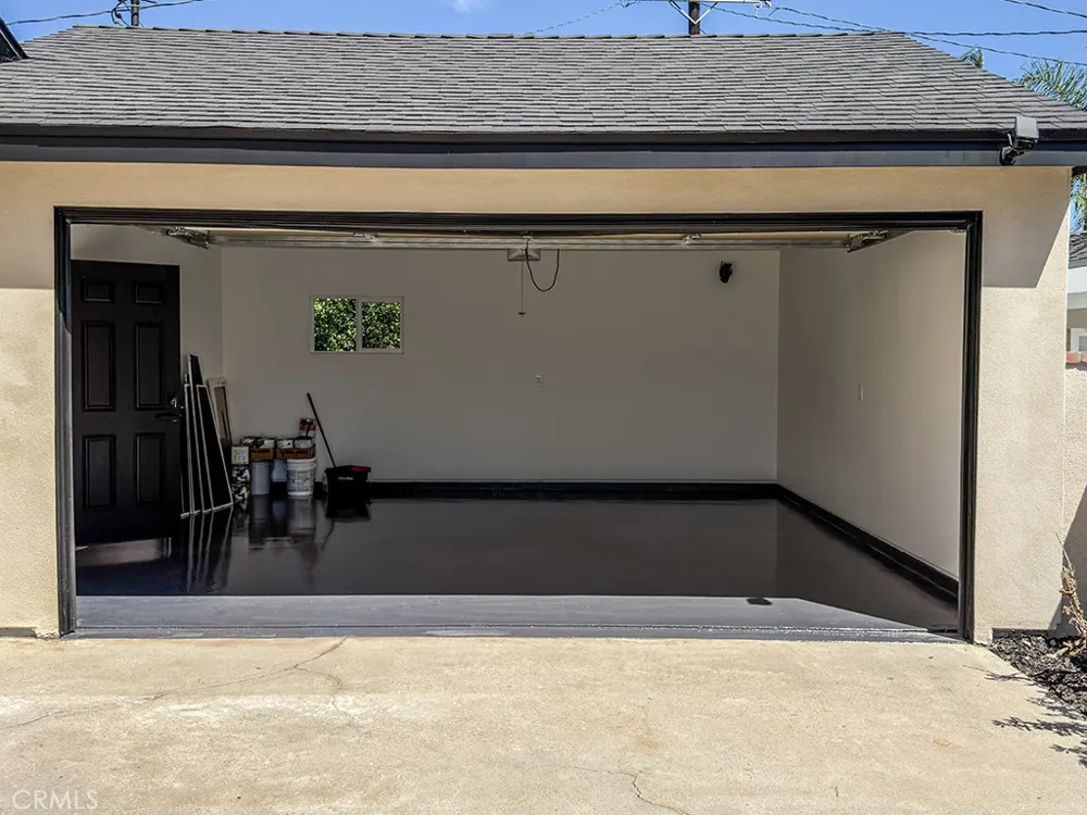 527 Park Orange, CA 92867
