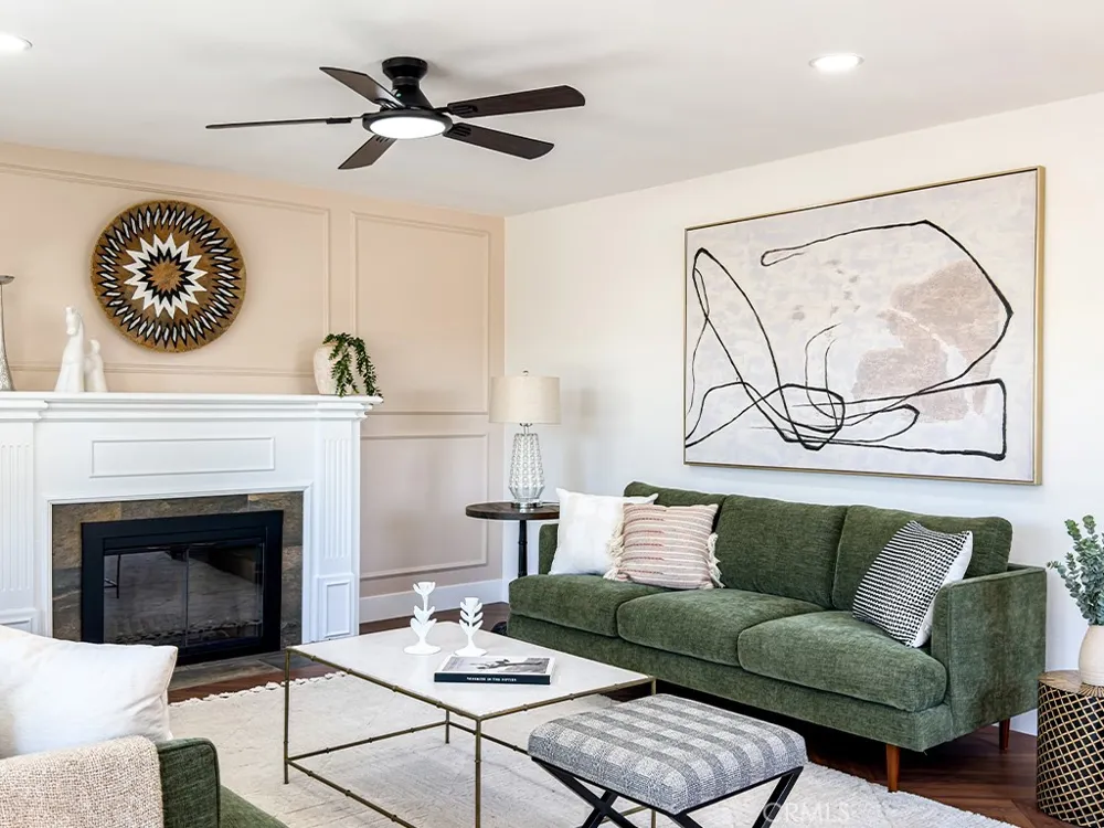 527 Park Orange, CA 92867