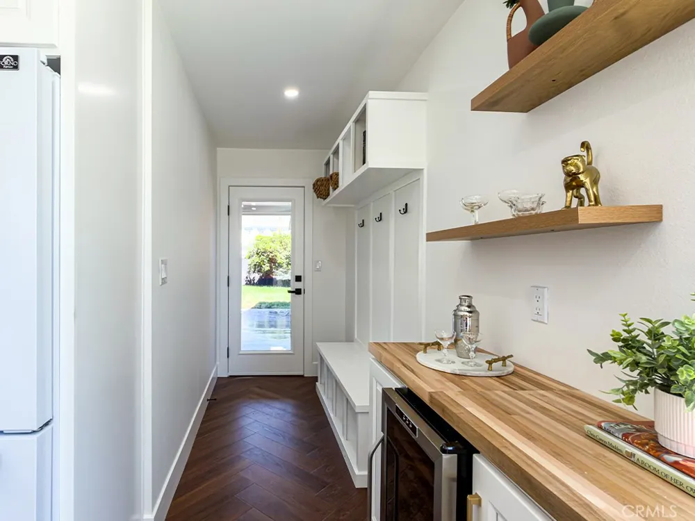527 Park Orange, CA 92867