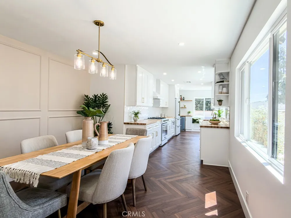 527 Park Orange, CA 92867