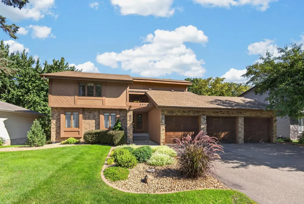 2940 Torchwood Drive New Brighton, MN 55112