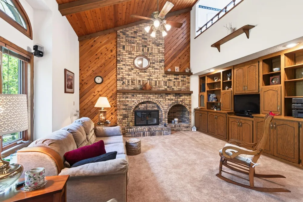 2940 Torchwood Drive New Brighton, MN 55112