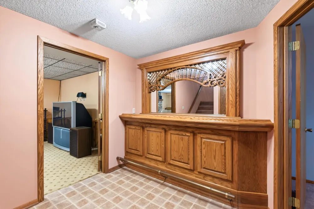 2940 Torchwood Drive New Brighton, MN 55112