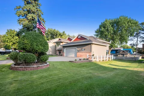 920 100th Lane NE