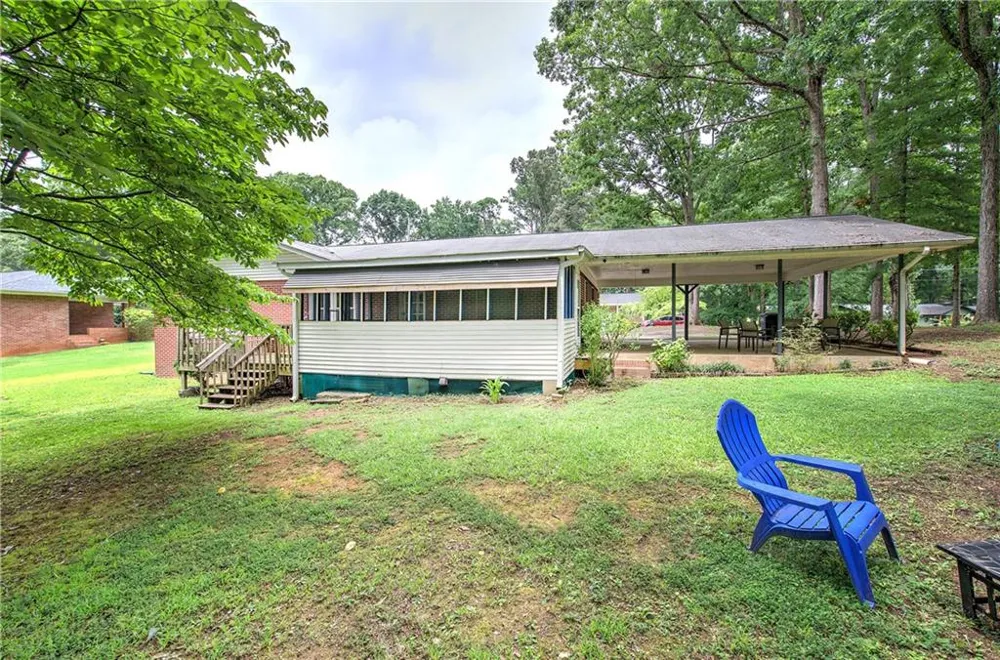 16 Jones Mill Place Cartersville, GA 30120