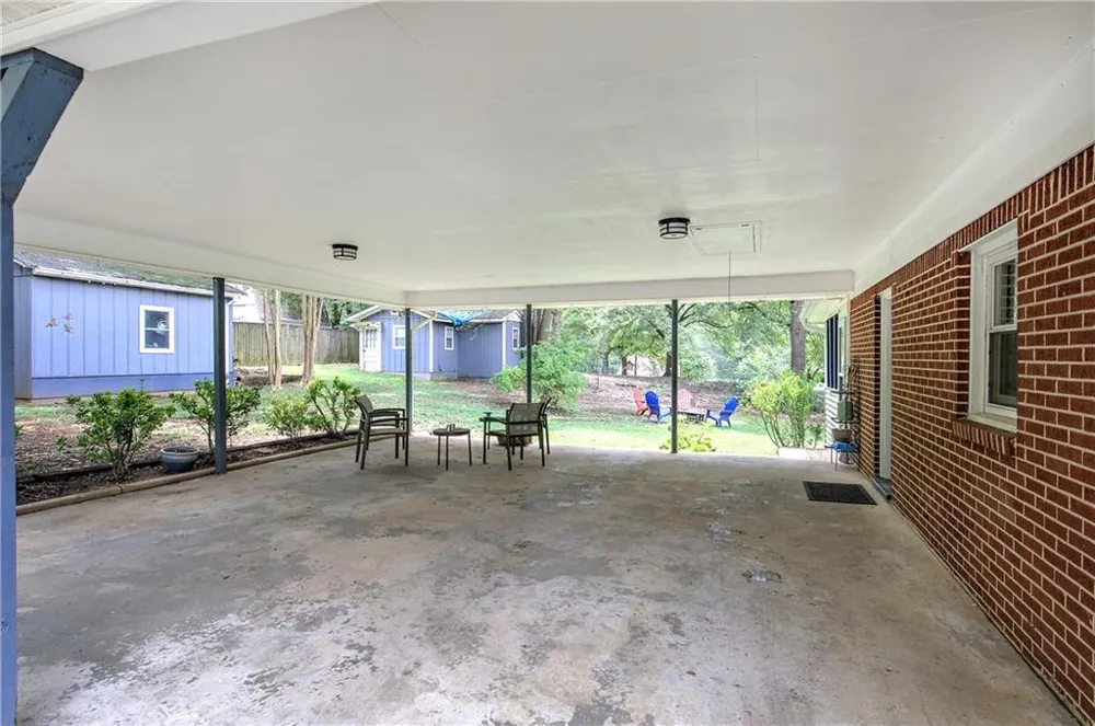 16 Jones Mill Place Cartersville, GA 30120