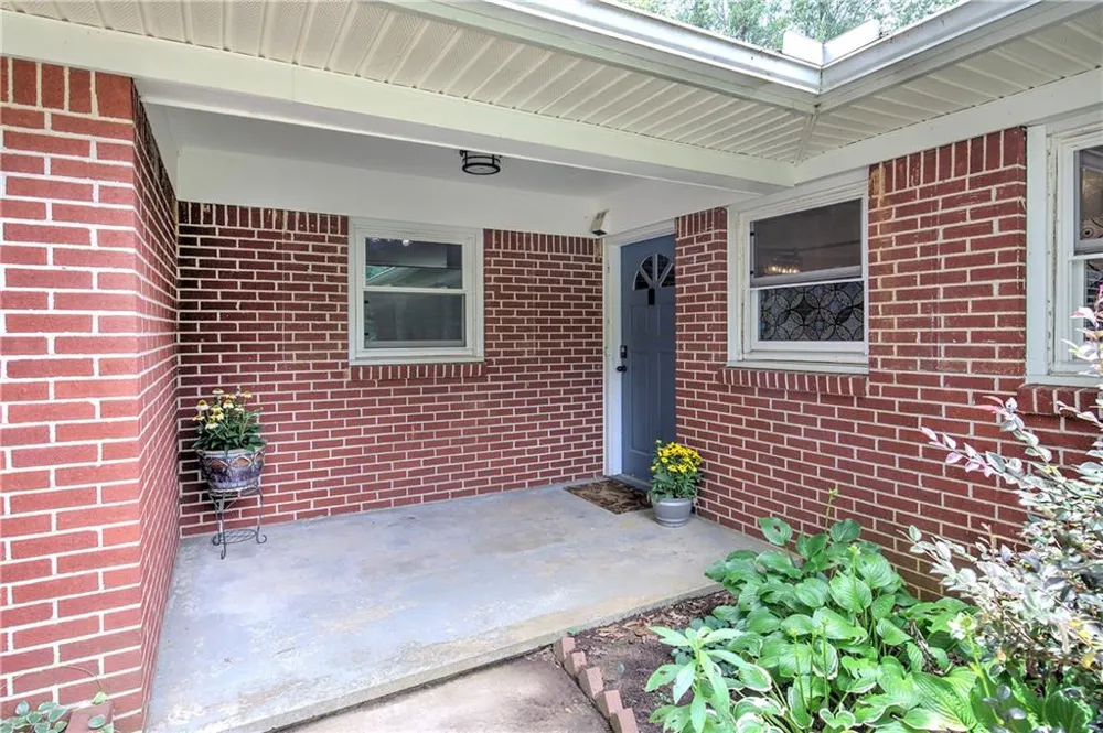 16 Jones Mill Place Cartersville, GA 30120