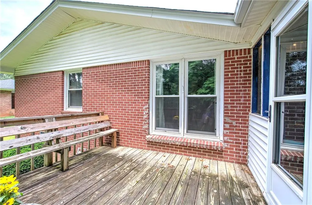 16 Jones Mill Place Cartersville, GA 30120