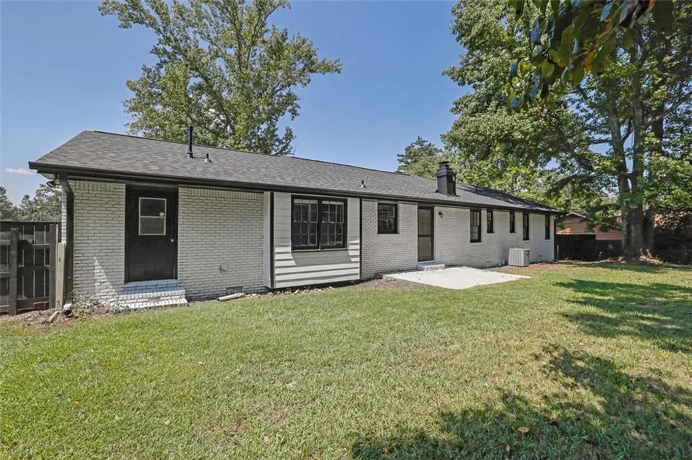1686 NORTON ESTATES DRIVE Snellville, GA 30078