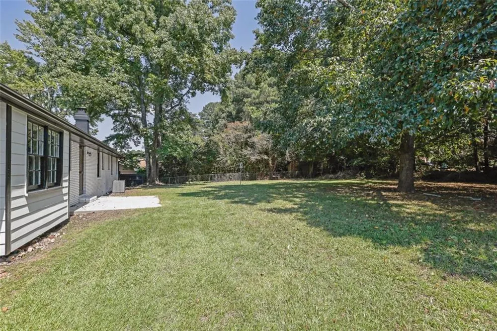 1686 NORTON ESTATES DRIVE Snellville, GA 30078