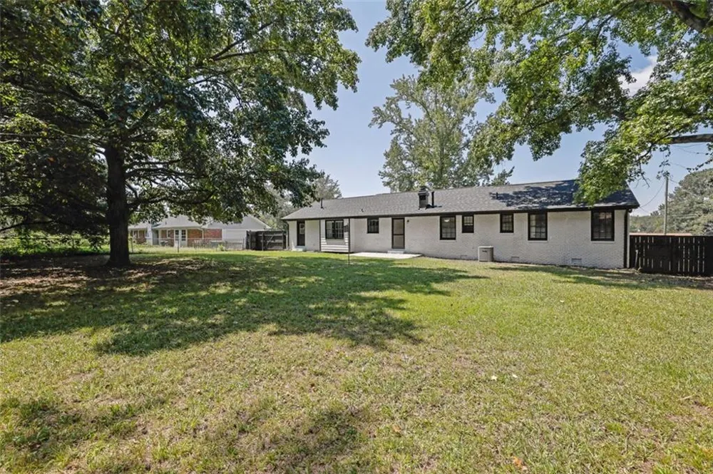 1686 NORTON ESTATES DRIVE Snellville, GA 30078