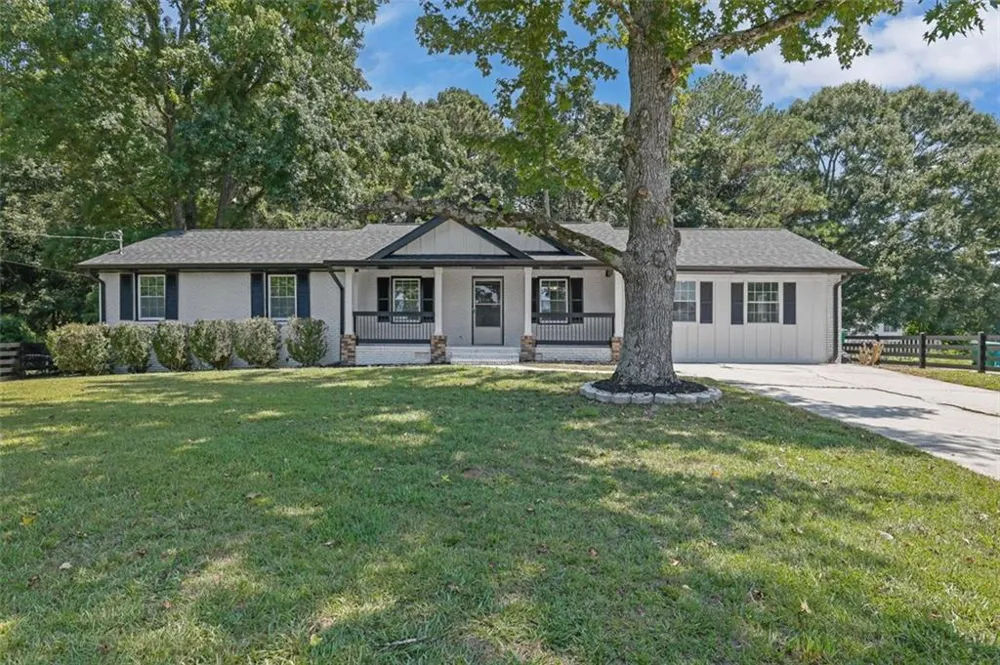 1686 NORTON ESTATES DRIVE Snellville, GA 30078