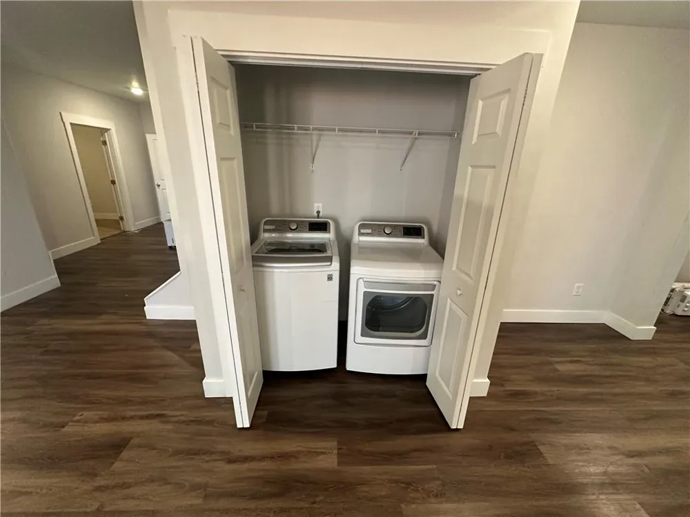 370 Crestbrook Lane #Unit B Dallas, GA 30157