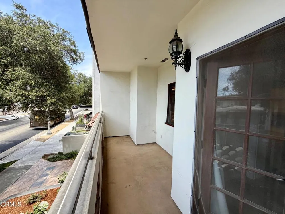 156 S Oak Knoll Avenue #201 Pasadena, CA 91101