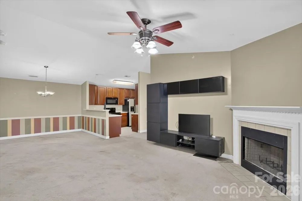 11232 Hyde Pointe Court Charlotte, NC 28262