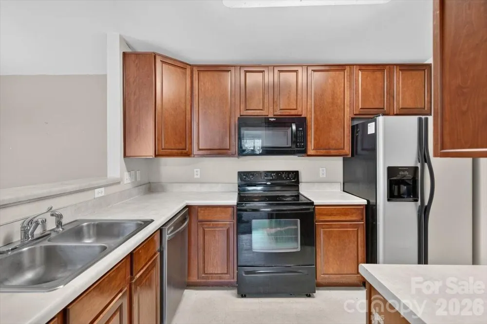 11232 Hyde Pointe Court Charlotte, NC 28262