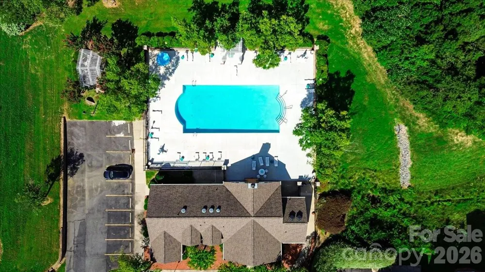 11232 Hyde Pointe Court Charlotte, NC 28262
