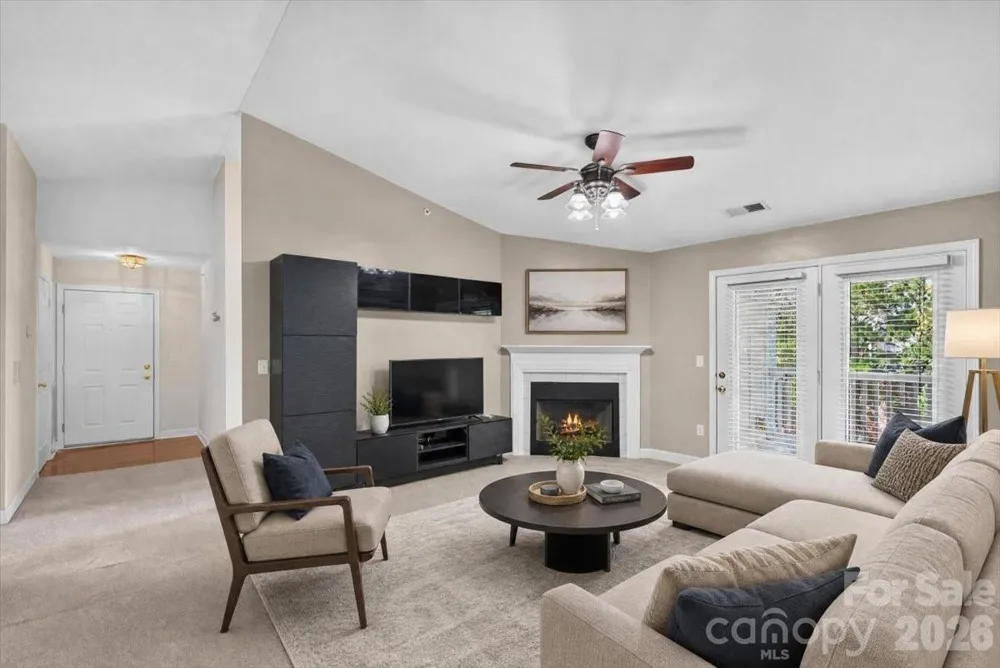 11232 Hyde Pointe Court Charlotte, NC 28262
