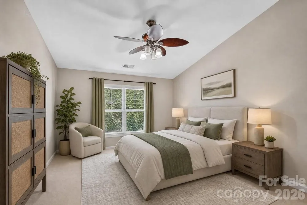 11232 Hyde Pointe Court Charlotte, NC 28262