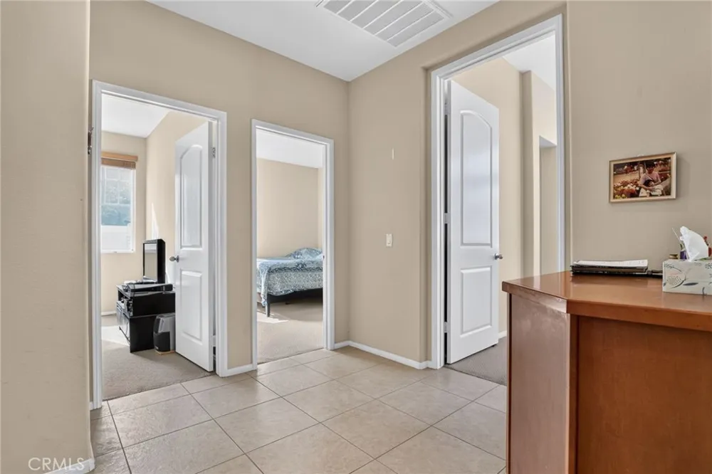 5821 Kingsbury Palmdale, CA 93552