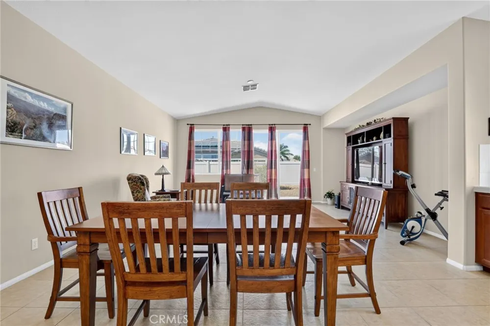 5821 Kingsbury Palmdale, CA 93552