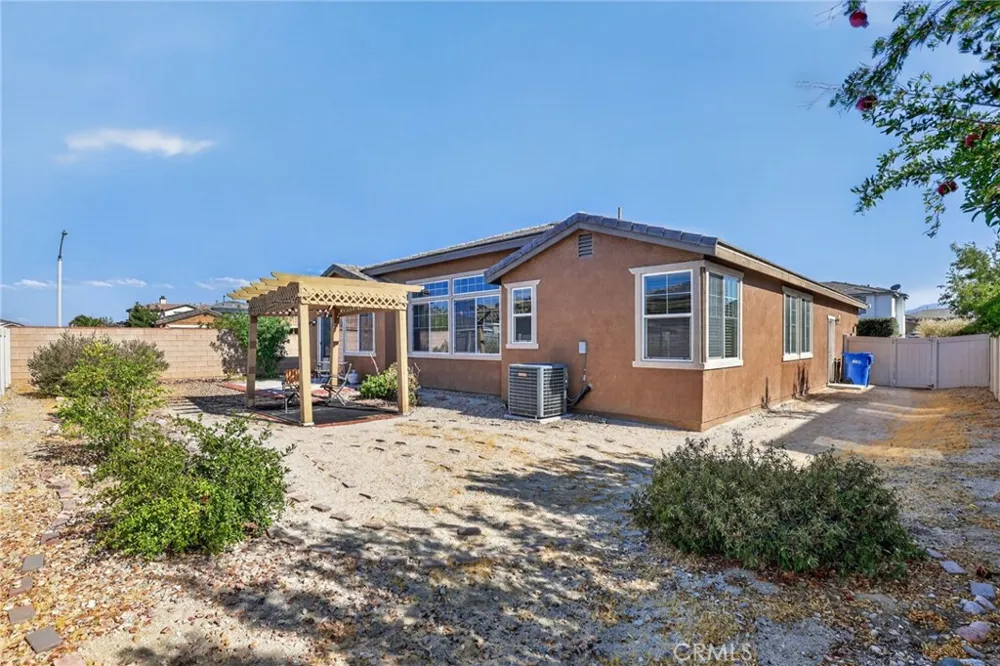 5821 Kingsbury Palmdale, CA 93552