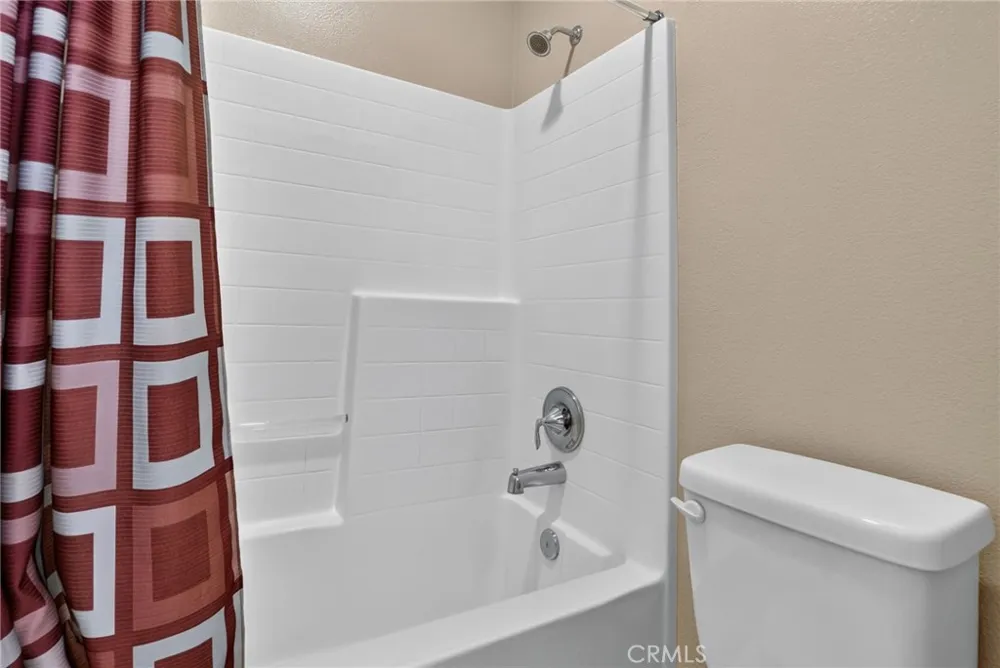 5821 Kingsbury Palmdale, CA 93552