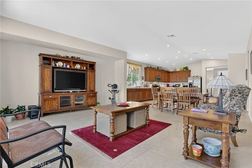 5821 Kingsbury Palmdale, CA 93552