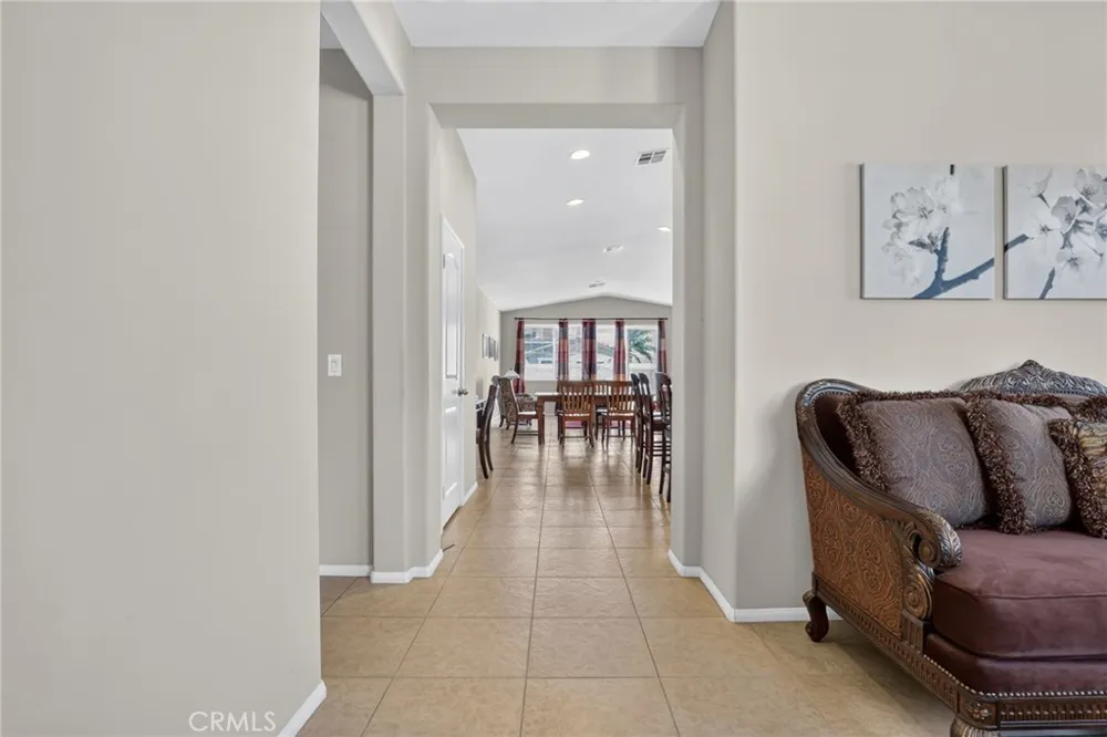 5821 Kingsbury Palmdale, CA 93552