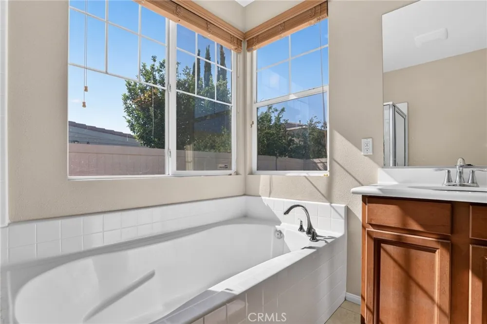 5821 Kingsbury Palmdale, CA 93552