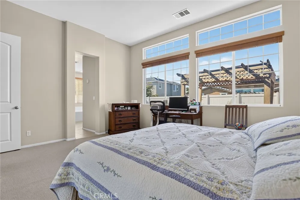 5821 Kingsbury Palmdale, CA 93552