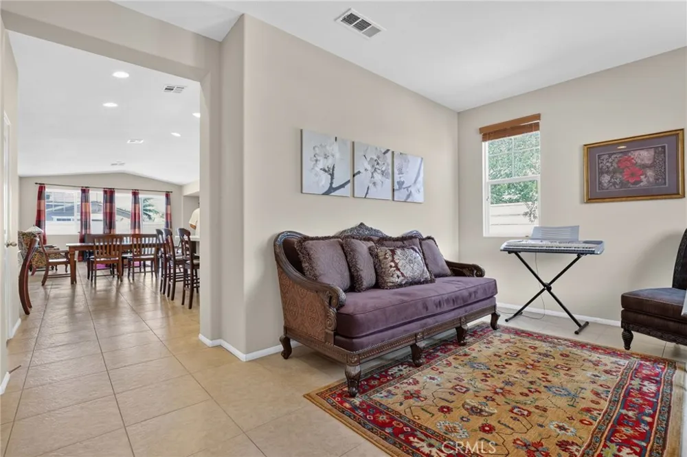 5821 Kingsbury Palmdale, CA 93552