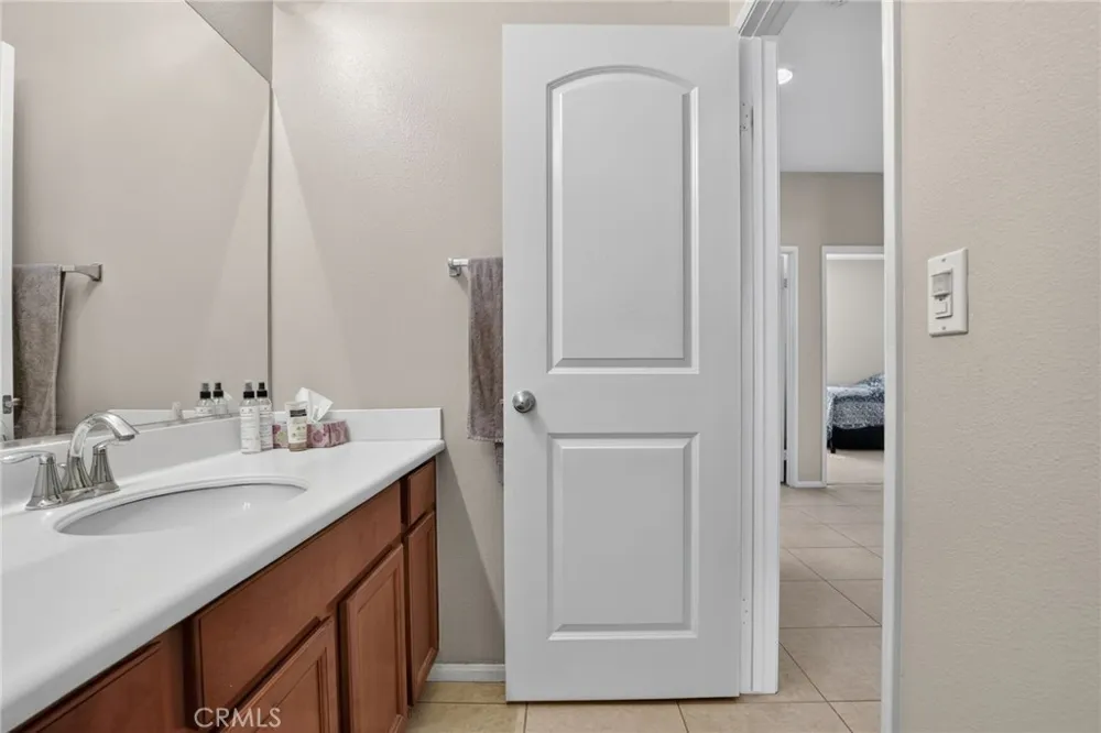 5821 Kingsbury Palmdale, CA 93552