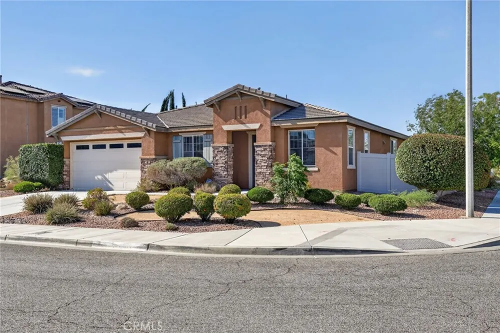 5821 Kingsbury Palmdale, CA 93552