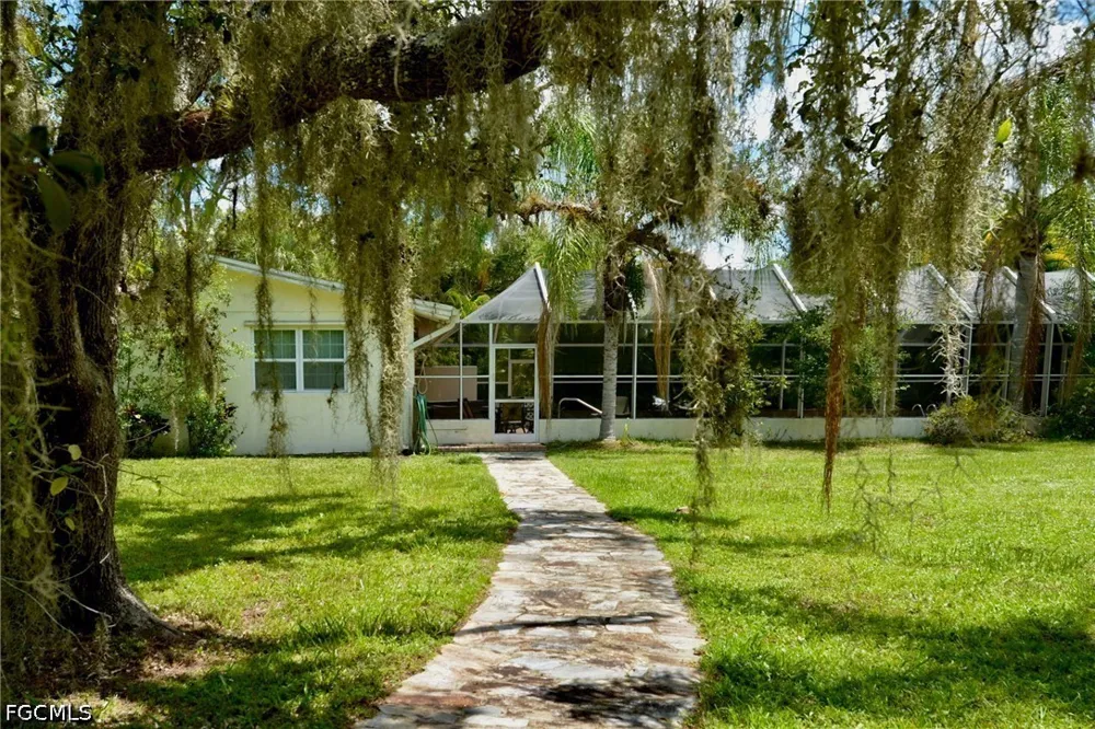 Elmwood Drive Alva, FL 33920