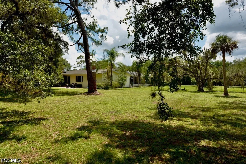Elmwood Drive Alva, FL 33920