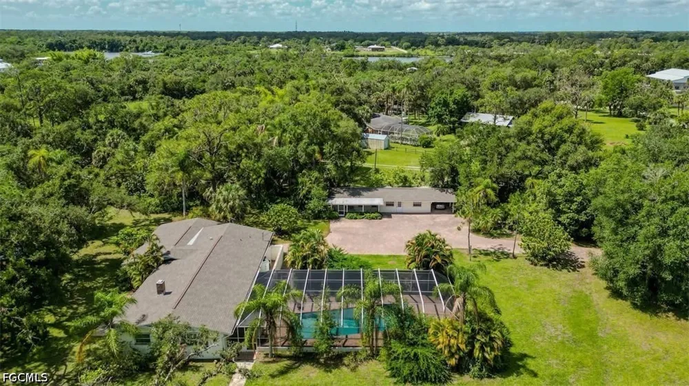 Elmwood Drive Alva, FL 33920